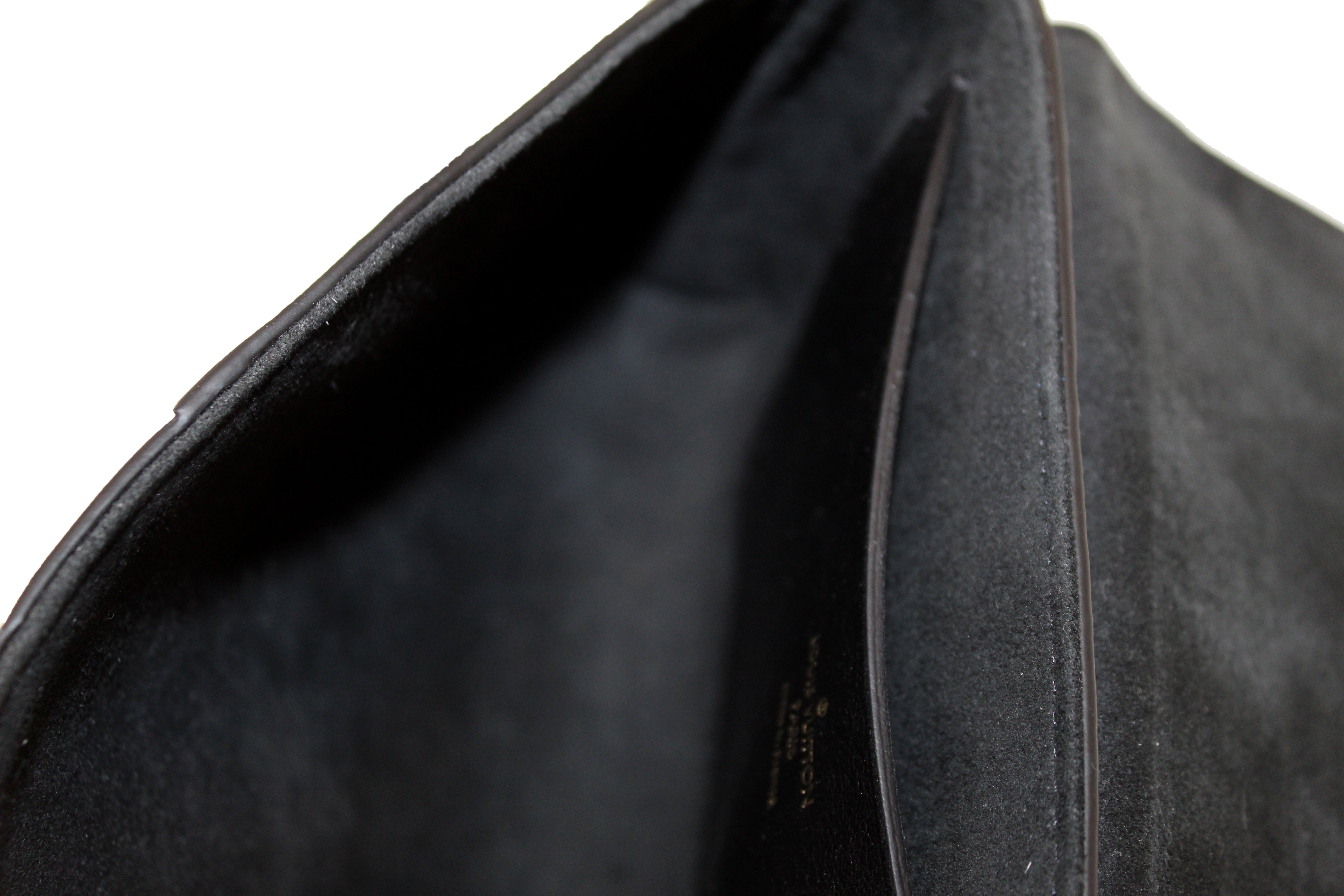 Authentic Louis Vuitton Black Calfskin Leather Love Note Bag