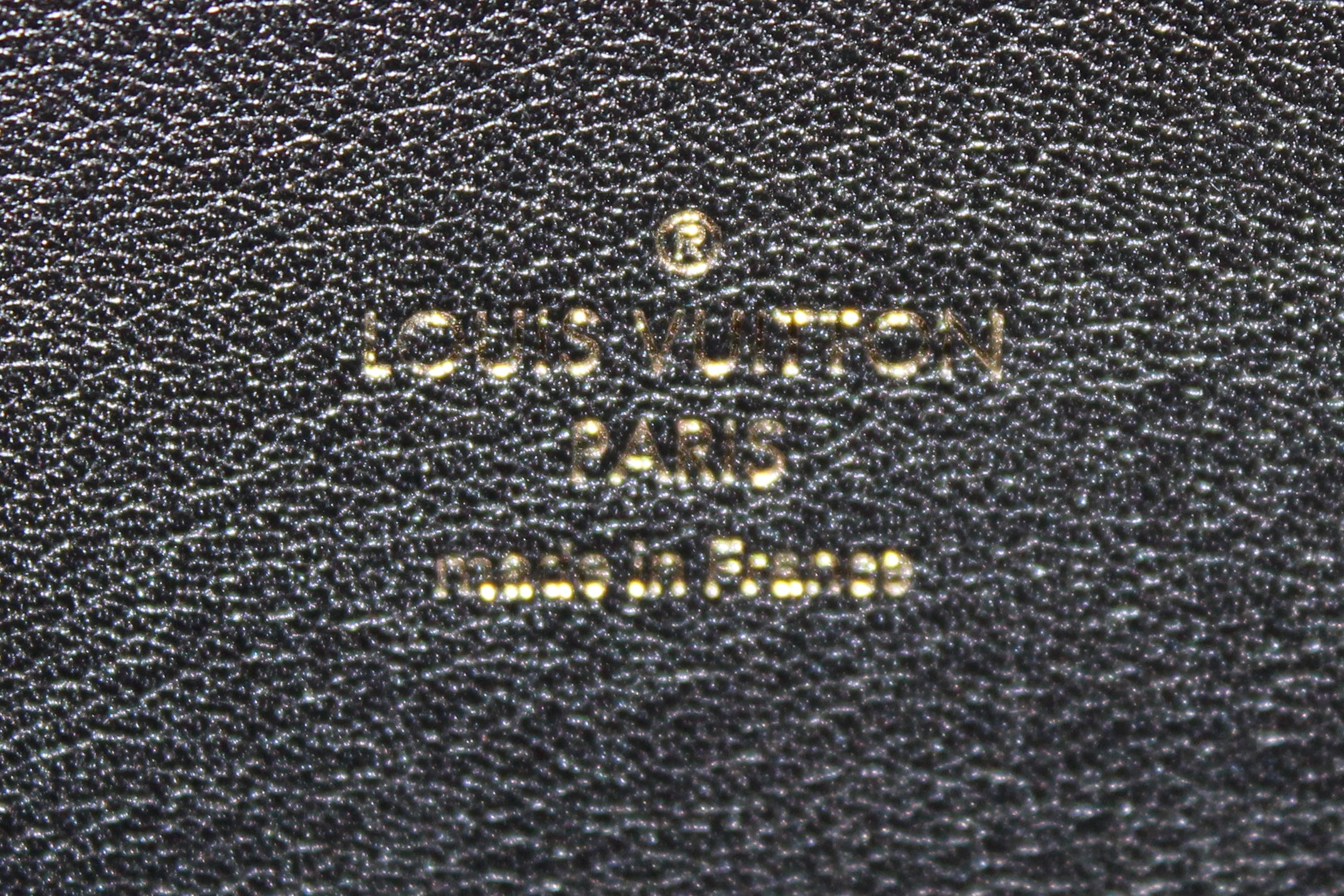Noé leather handbag Louis Vuitton Black in Leather - 34357727