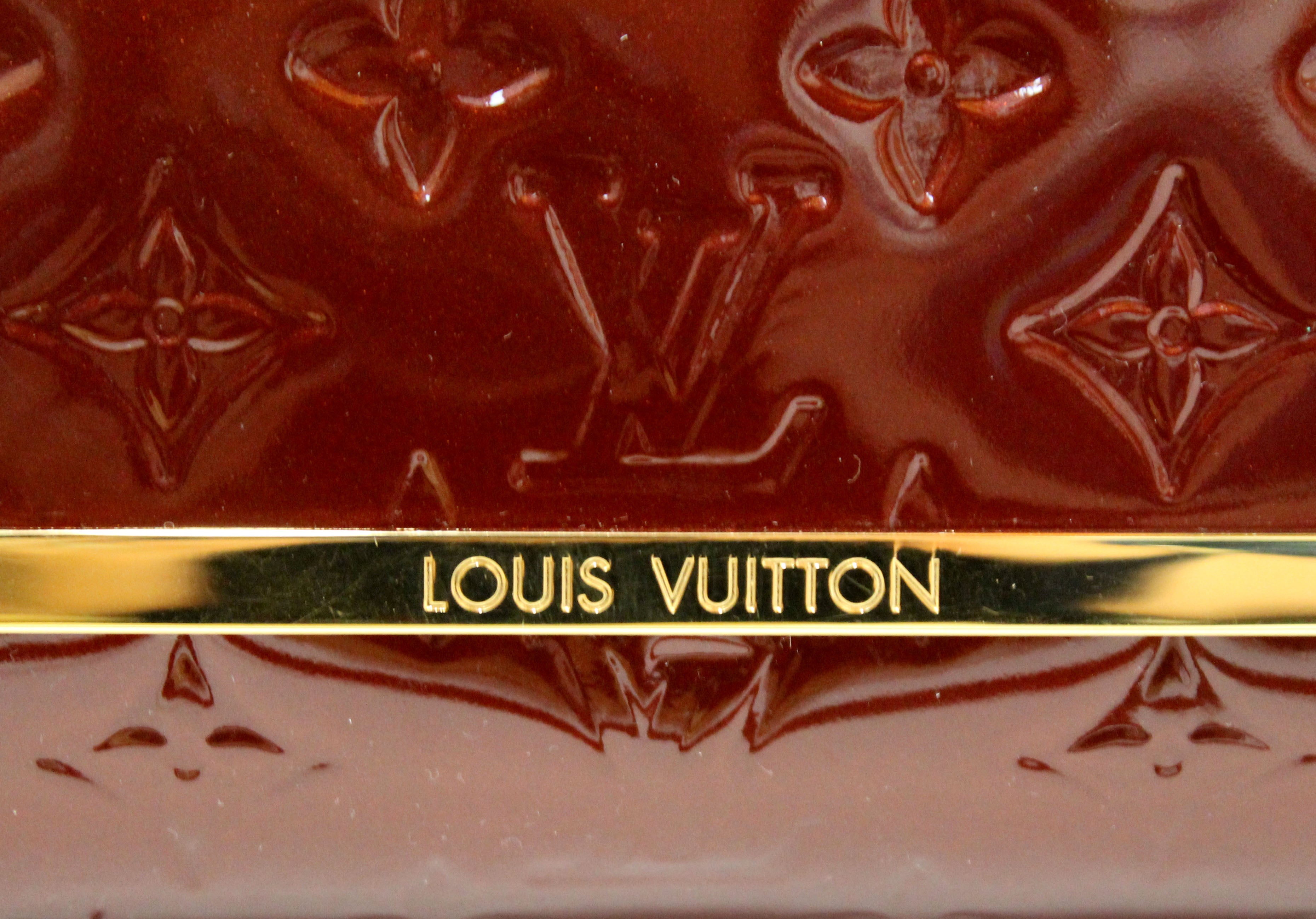 Authentic Louis Vuitton Rouge Fauviste Monogram Vernis Leather Rossmore MM Clutch