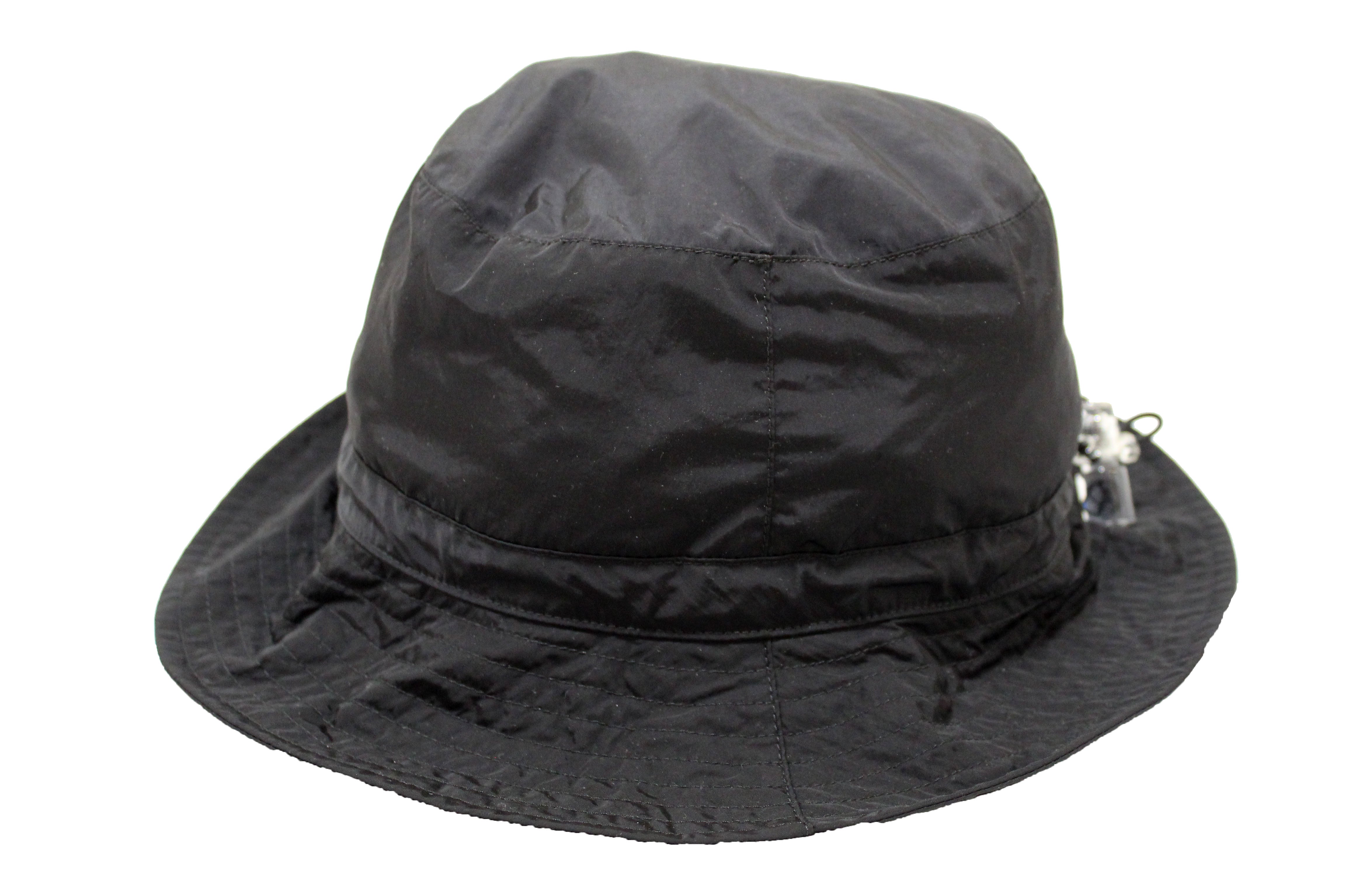 Authentic Louis Vuitton Black Nylon 2054 Packable Bob Hat – Paris Station  Shop