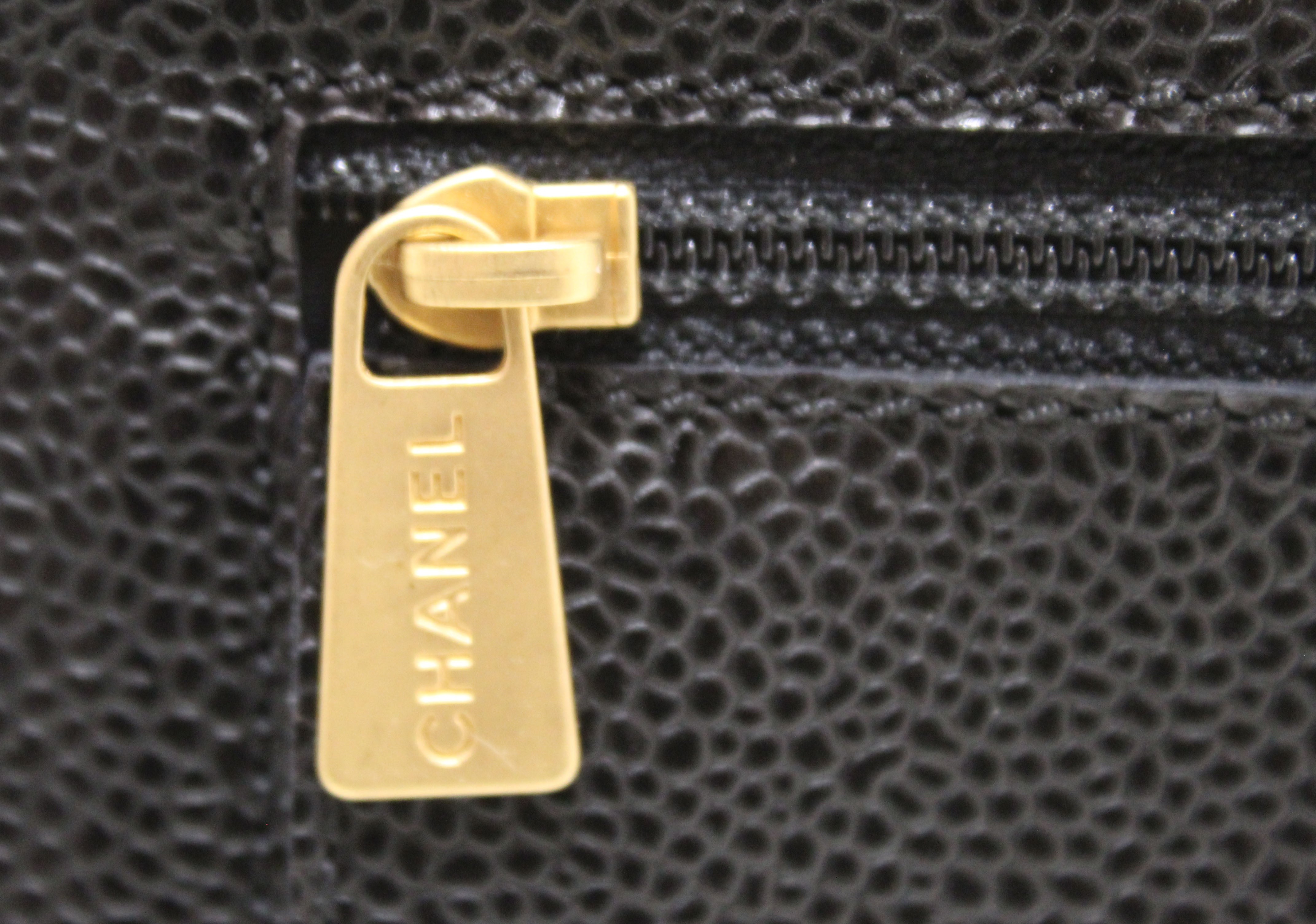 Authentic New Chanel Black Caviar Leather Classic CC Timeless Medium Trifold Wallet