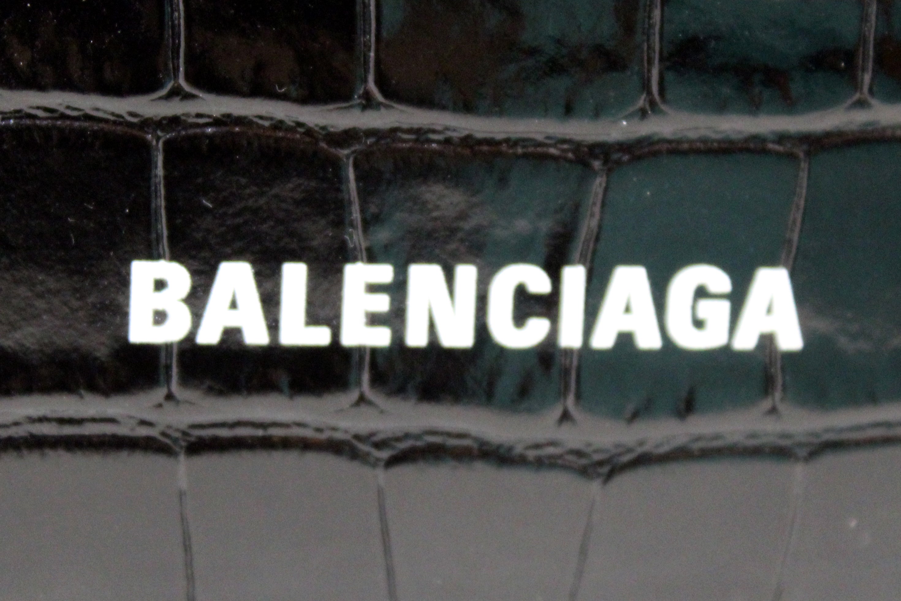Authentic NEW Balenciaga Black Crocodile Embossed Calfskin Card Holder