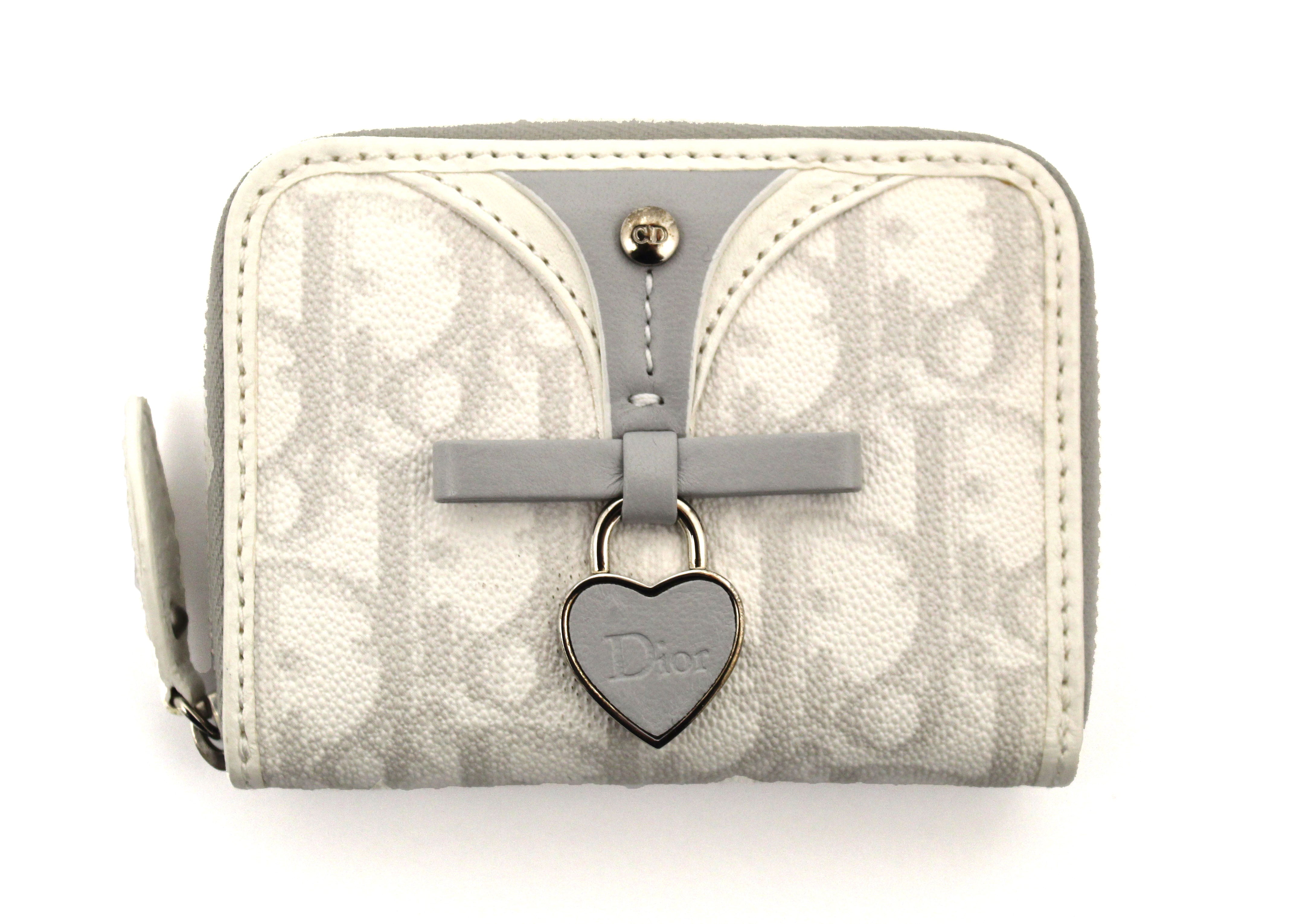 Authentic Christian Dior White Canvas Romantique Heart Zip Around Card   Paris Station Shop