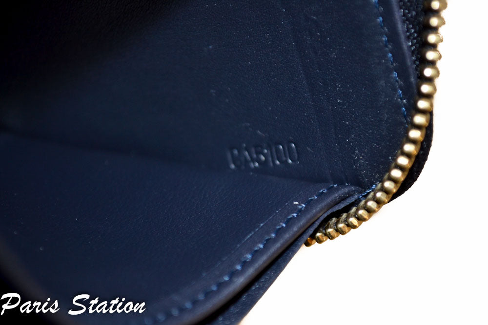 Authentic Limited Edition Louis Vuitton Teal & Beige Vernis Leopard Zippy Wallet